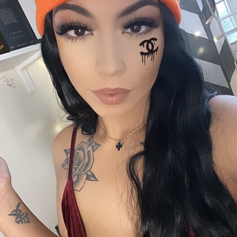 Meet your Posher, Jenny